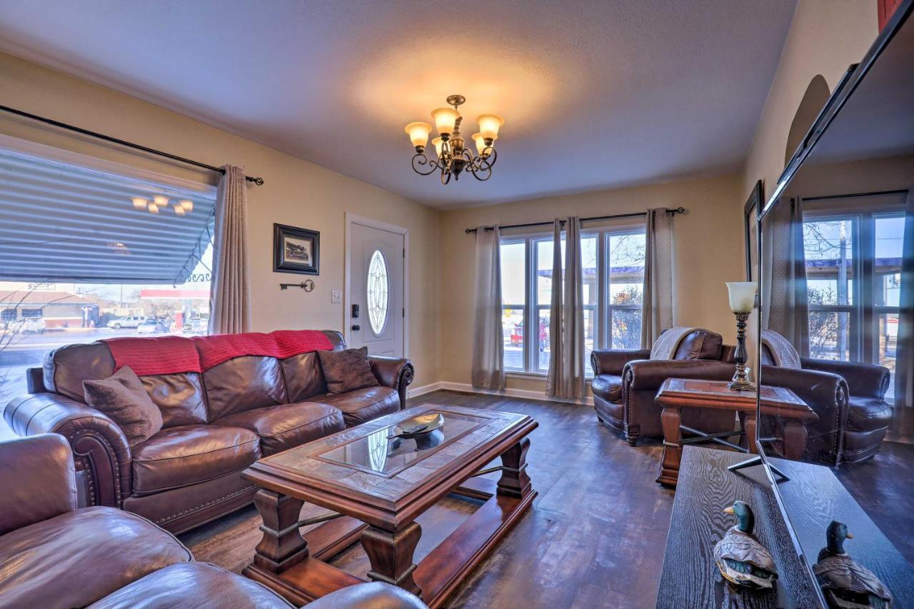 Downtown Cedar House Less Than Half Mi To Suu Campus! Holiday home